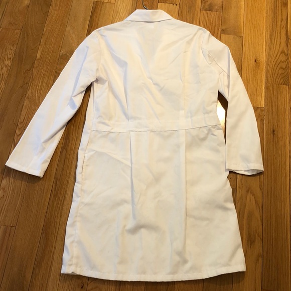 Long white coat - Picture 2 of 4